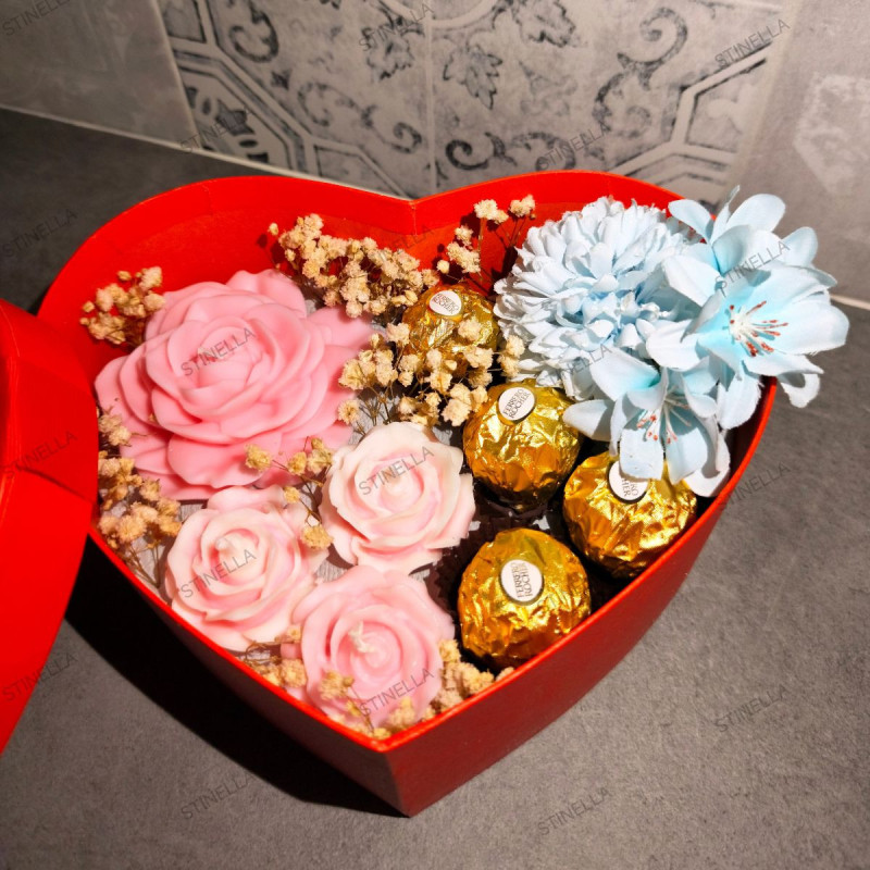 Caja Regalo Corazón Roja con Flores y Bombones – Stinella