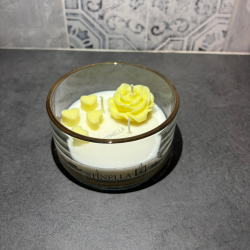 Bombonera Floral Amarilla | Vela Artesanal de Soja en Cristal