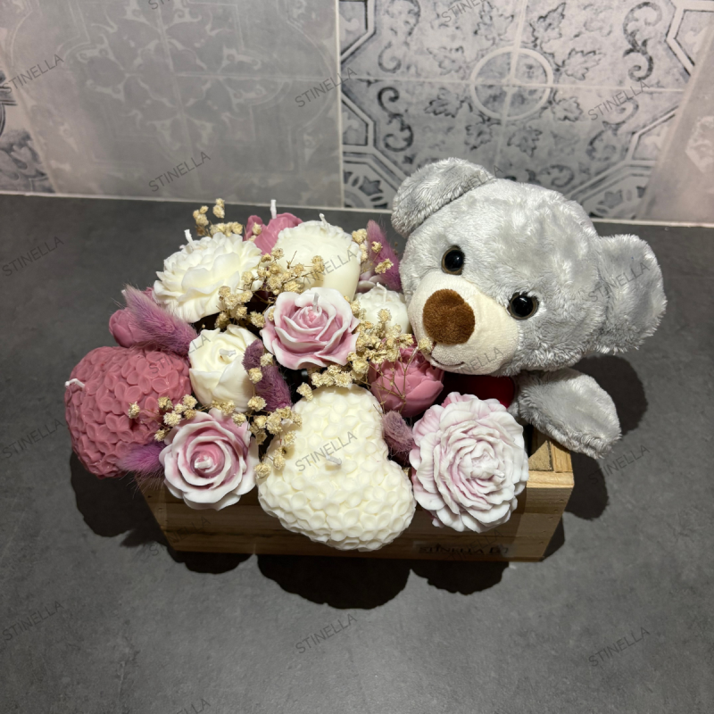 Caja Rústica con Oso y Flores de Cera